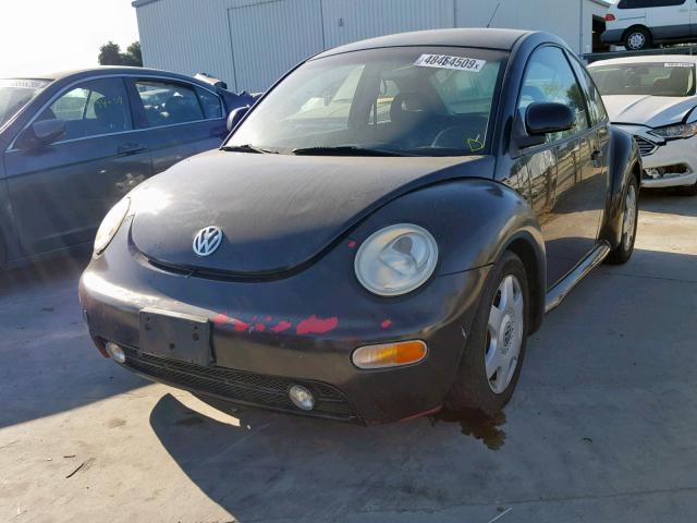 3VWBB61C6WM049415 - 1998 VOLKSWAGEN NEW BEETLE შავი ფოტო 2
