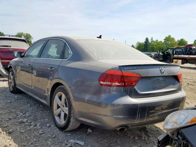 1VWBP7A3XDC079829 - 2013 VOLKSWAGEN PASSAT SE GRAY photo 3