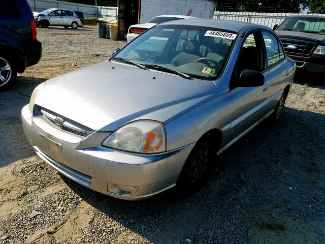 KNADC125846297509 - 2004 KIA RIO SILVER photo 2