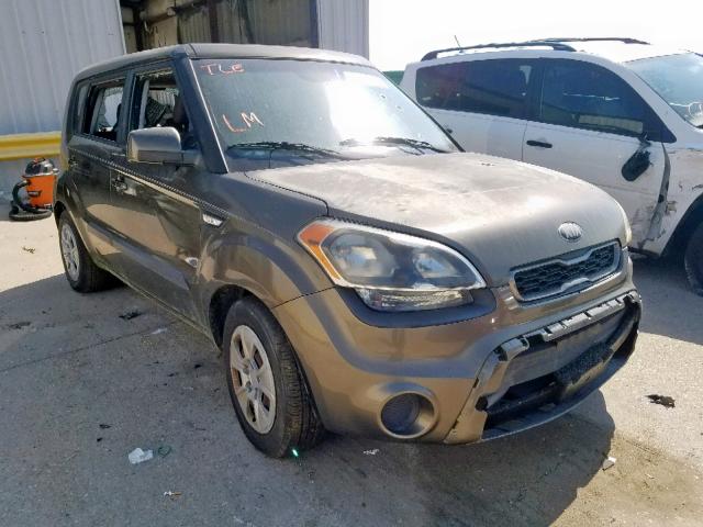 KNDJT2A54D7501729 - 2013 KIA SOUL GREEN photo 1