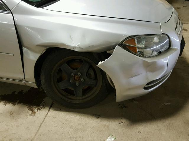 1G1ZC5EB1AF112867 - 2010 CHEVROLET MALIBU 1LT SILVER photo 9