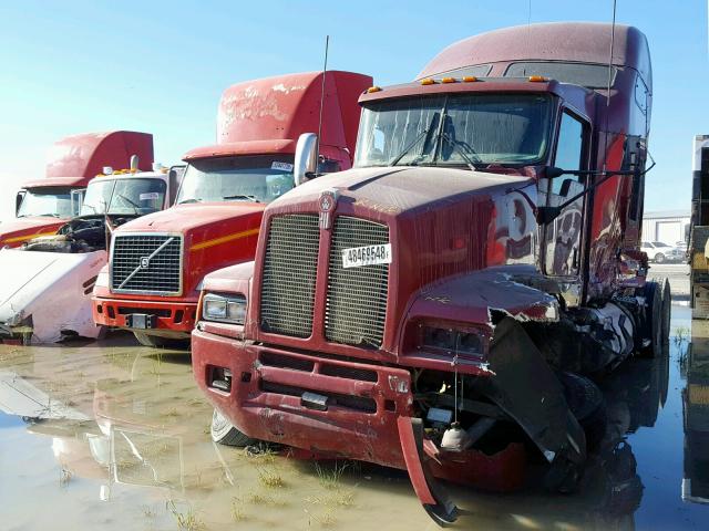 1XKADB9X87J198694 - 2007 KENWORTH CONSTRUCTI RED photo 2