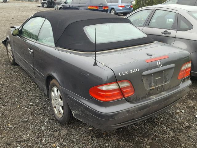 WDBLK65G63T141012 - 2003 MERCEDES-BENZ CLK 320 GRAY photo 3