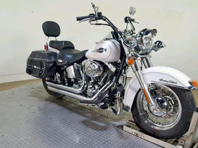 1HD1BWB126Y060488 - 2006 HARLEY-DAVIDSON FLSTCI WHITE photo 2