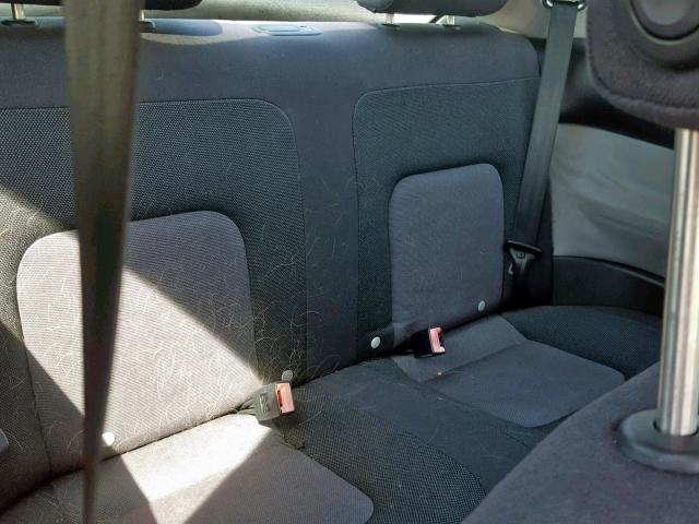 3VWBK21C43M408524 - 2003 VOLKSWAGEN NEW BEETLE 白色 照片 6