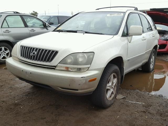 JT6HF10U3X0037443 - 1999 LEXUS RX 300 WHITE photo 2