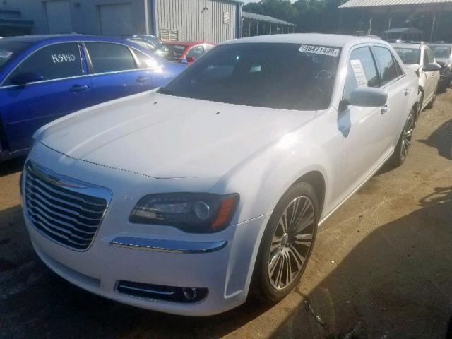 2C3CCABG5DH712269 - 2013 CHRYSLER 300 S WHITE photo 2