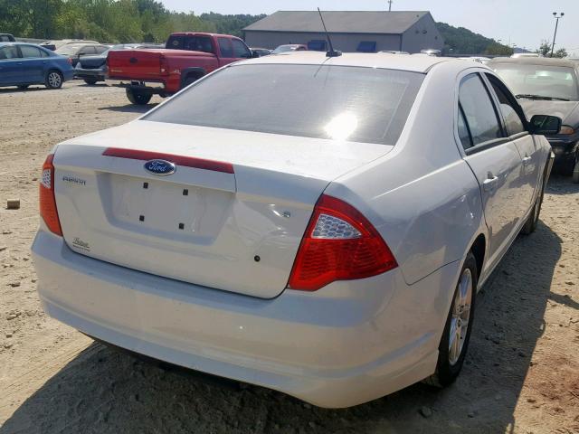 3FAHP0GA5AR239810 - 2010 FORD FUSION S WHITE photo 4