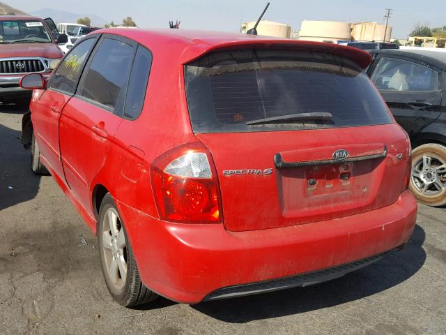 KNAFE161X85020351 - 2008 KIA SPECTRA5 5 RED photo 3