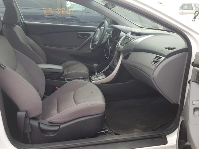 KMHDH6AE5DU002375 - 2013 HYUNDAI ELANTRA CO WHITE photo 5