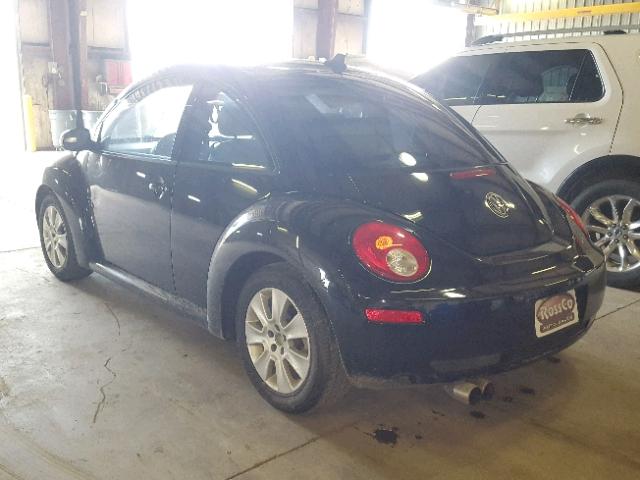 3VWRG3AGXAM013527 - 2010 VOLKSWAGEN NEW BEETLE BLACK photo 3