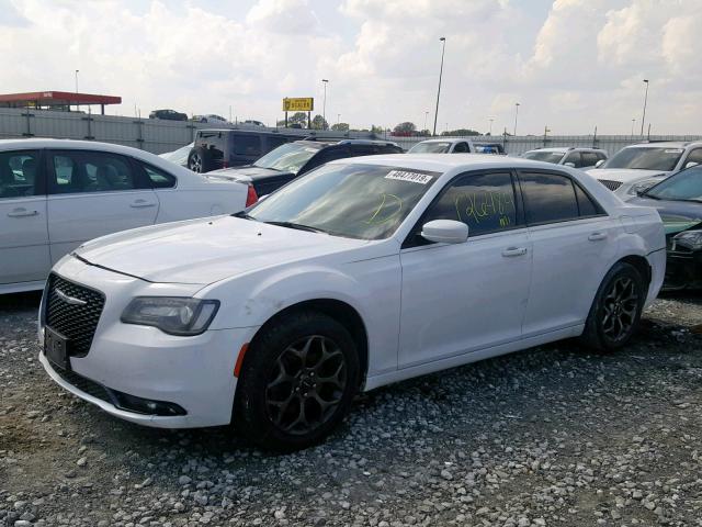 2C3CCAGGXFH746817 - 2015 CHRYSLER 300 S WHITE photo 2