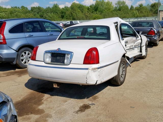 1LNHM82W11Y703077 - 2001 LINCOLN TOWN CAR S WHITE photo 4