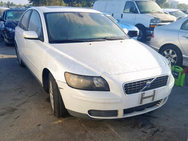 YV1MS382652046540 - 2005 VOLVO S40 2.4I WHITE photo 1