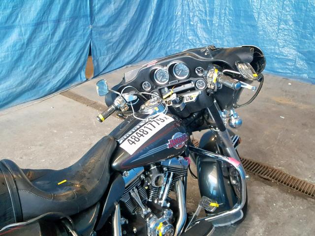 1HD1FC4117Y683540 - 2007 HARLEY-DAVIDSON FLHTCUI GRAY photo 5