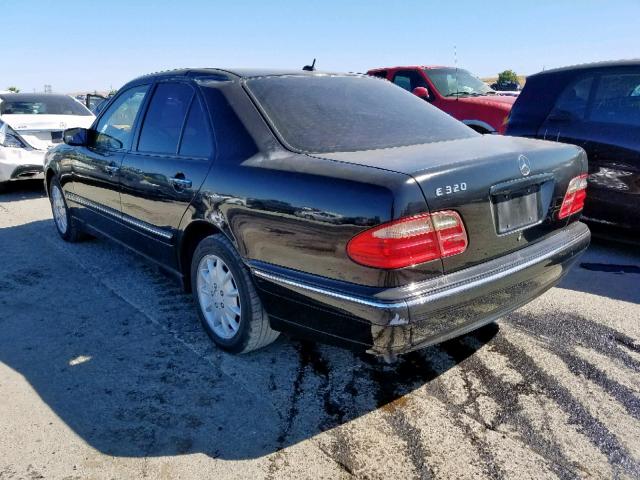 WDBJF65J71B205844 - 2001 MERCEDES-BENZ E 320 BLACK photo 3