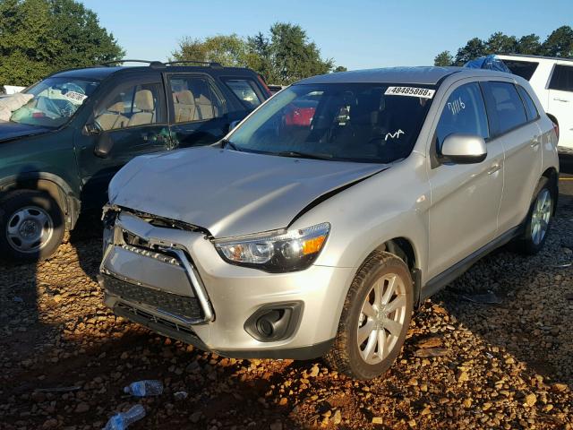 4A4AP3AU9EE013576 - 2014 MITSUBISHI OUTLANDER SILVER photo 2