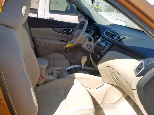 5N1AT2MV9EC763911 - 2014 NISSAN ROGUE S GOLD photo 5