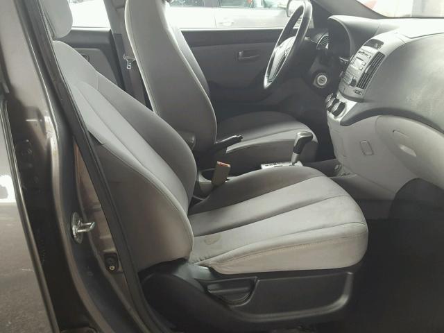 KMHDU46D28U363441 - 2008 HYUNDAI ELANTRA GL GRAY photo 5