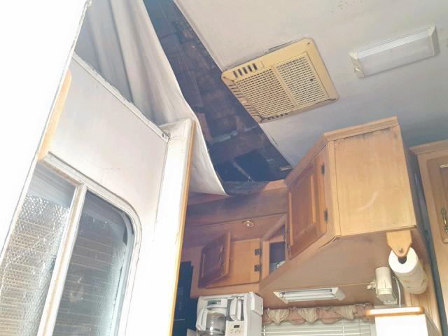 1UJCJ02R331K40082 - 2003 JAYCO DESIGNER  WHITE photo 8