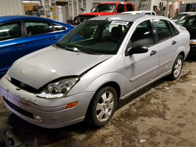 1FAFP38372W349877 - 2002 FORD FOCUS ZTS SILVER photo 2