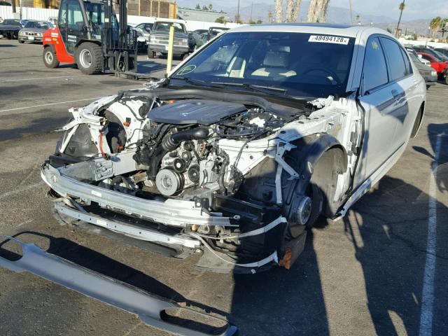 WBA7E2C54GG548195 - 2016 BMW 740 I WHITE photo 2