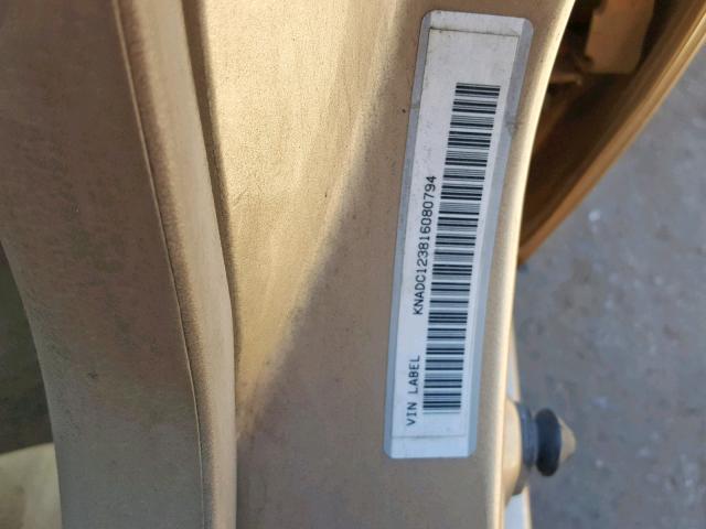 KNADC123816080794 - 2001 KIA RIO GOLD photo 10