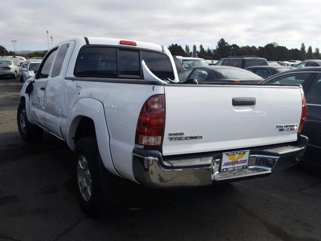 5TETU62N06Z149062 - 2006 TOYOTA TACOMA PRE WHITE photo 3