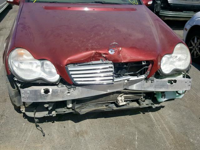 WDBRF61J62F288542 - 2002 MERCEDES-BENZ C 240 RED photo 9