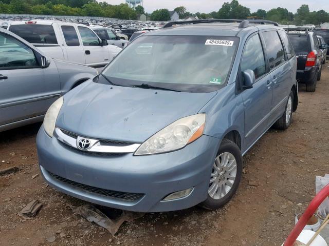 5TDBK22C78S021796 - 2008 TOYOTA SIENNA XLE BLUE photo 2