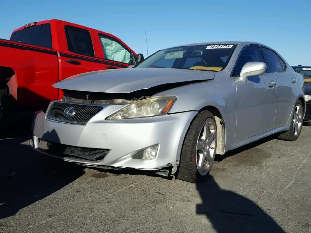 JTHBK262372028833 - 2007 LEXUS IS 250 SILVER photo 2