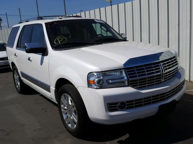 5LMJJ2H57BEJ01774 - 2011 LINCOLN NAVIGATOR 白色 照片 1