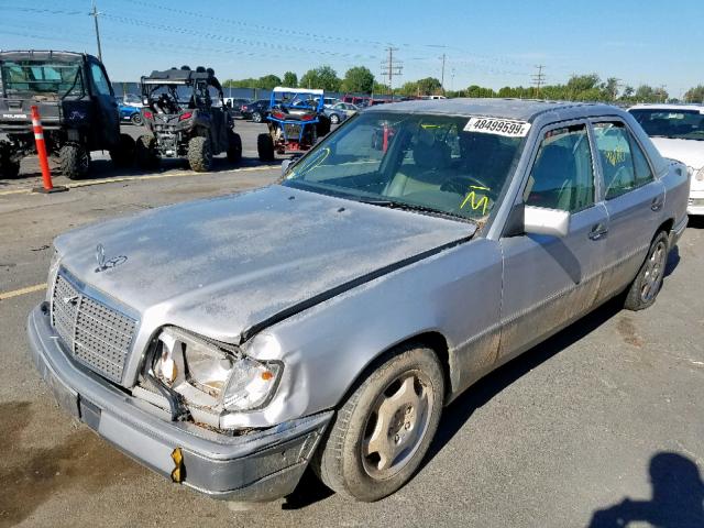 WDBEA34E4SC252344 - 1995 MERCEDES-BENZ E 420 BASE SILVER photo 2