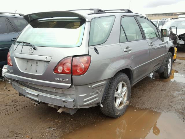 JT6HF10U1Y0120175 - 2000 LEXUS RX 300 GRAY photo 4