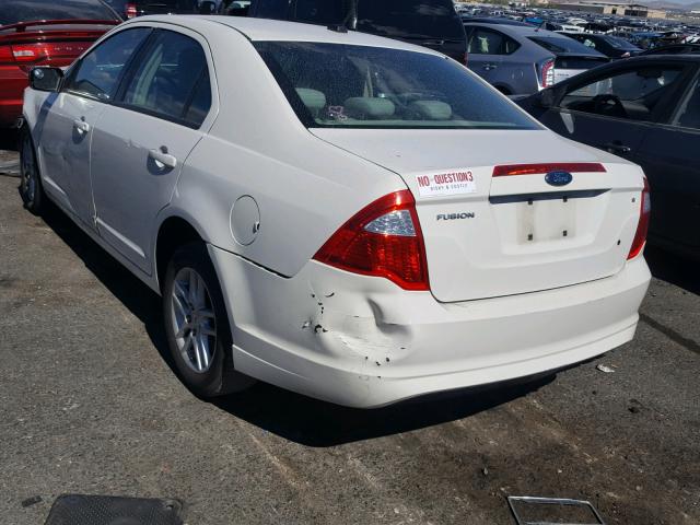 3FAHP0GA2AR162300 - 2010 FORD FUSION S WHITE photo 3