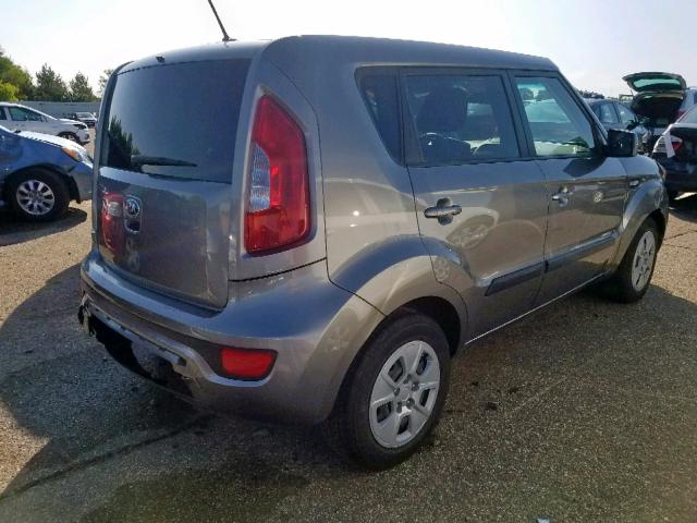 KNDJT2A56D7587688 - 2013 KIA SOUL GRAY photo 4