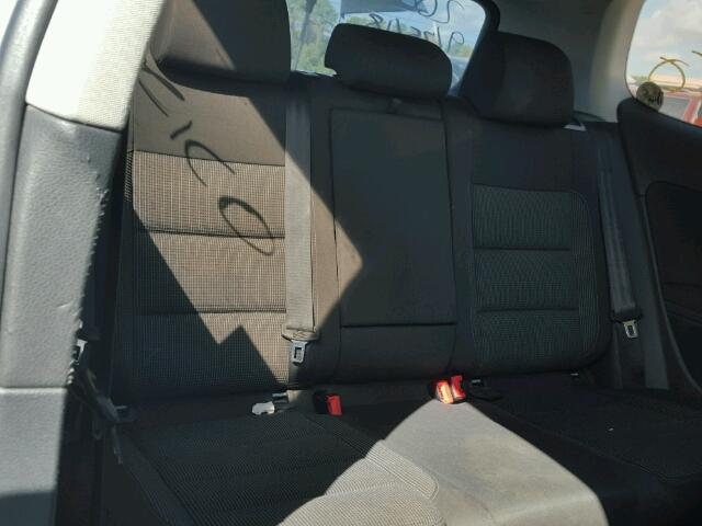 WVWAA7AJ3BW231895 - 2011 VOLKSWAGEN GOLF 白色 照片 6