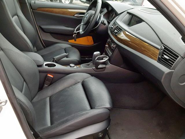 WBAVM5C52EVV91342 - 2014 BMW X1 XDRIVE3 WHITE photo 5