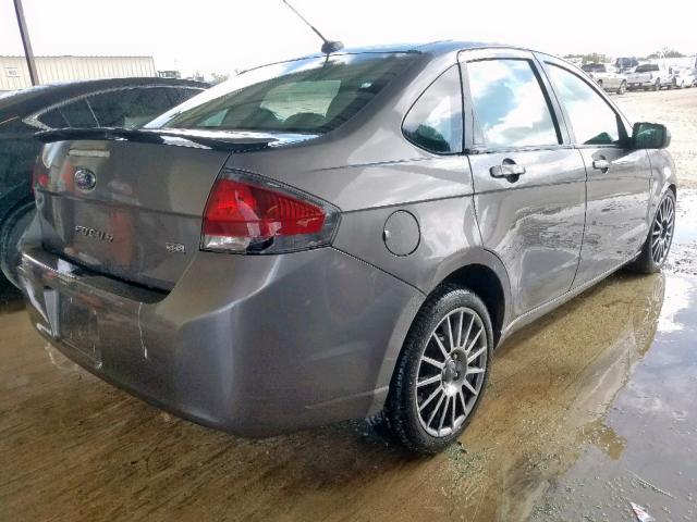 1FAHP3GN8AW237499 - 2010 FORD FOCUS SES GRAY photo 4