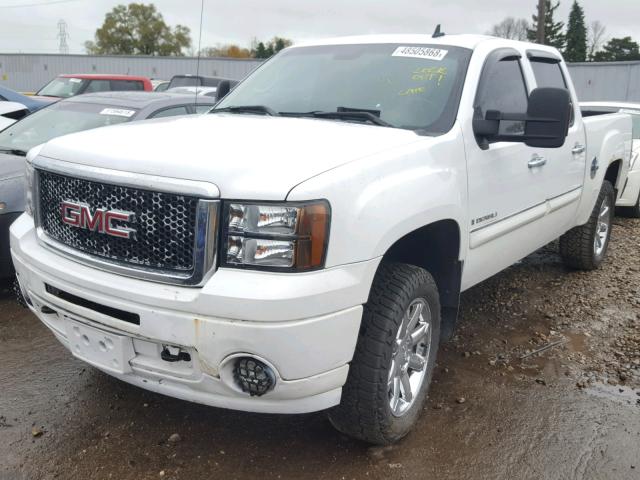 2GTEK638081161095 - 2008 GMC NEW SIERRA WHITE photo 2