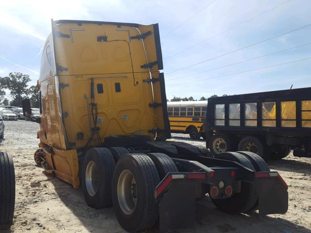 3AKJGLD50FSGF7617 - 2015 FREIGHTLINER CASCADIA 1 YELLOW photo 3