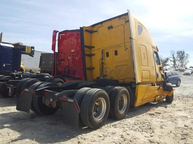 3AKJGLD50FSGF7617 - 2015 FREIGHTLINER CASCADIA 1 YELLOW photo 4