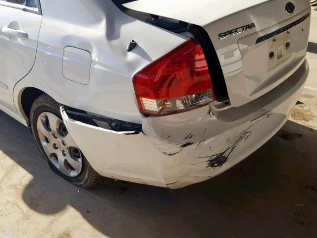 KNAFE222995663361 - 2009 KIA SPECTRA EX WHITE photo 9