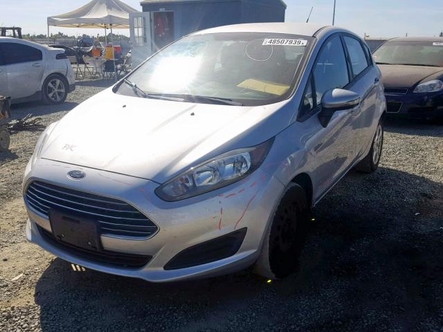 3FADP4EJ0GM147485 - 2016 FORD FIESTA SE SILVER photo 2