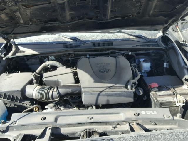 3TMAZ5CN9HM028547 - 2017 TOYOTA TACOMA DOU BLACK photo 7