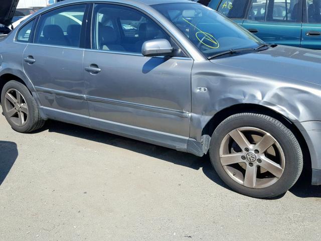 WVWRH63B24P042165 - 2004 VOLKSWAGEN PASSAT GLX 灰色 照片 9