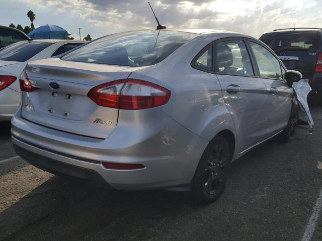 3FADP4BJ4FM118221 - 2015 FORD FIESTA SE SILVER photo 4