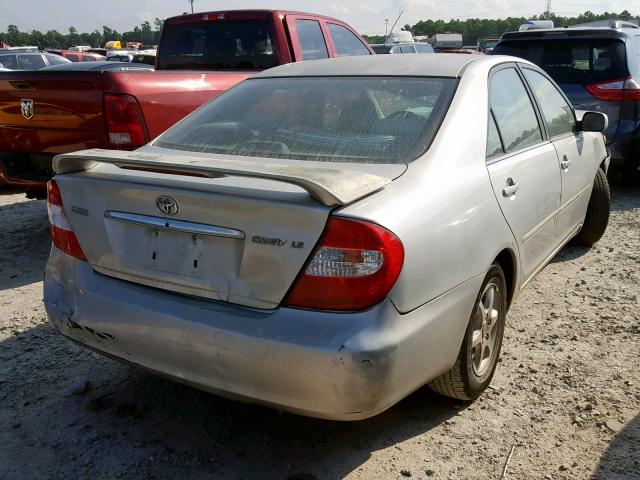 4T1BE32K52U074662 - 2002 TOYOTA CAMRY LE SILVER photo 4