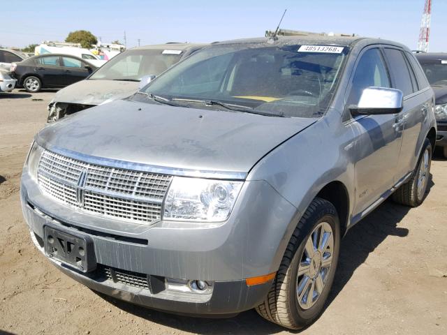 2LMDU68C17BJ20681 - 2007 LINCOLN MKX SILVER photo 2