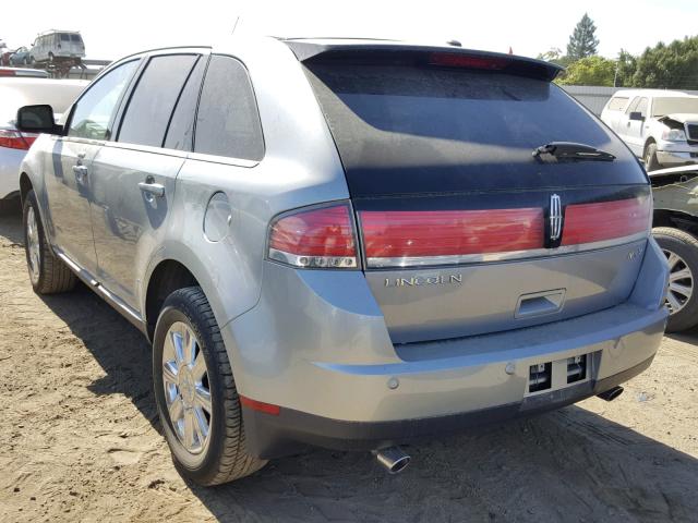 2LMDU68C17BJ20681 - 2007 LINCOLN MKX SILVER photo 3